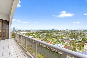 3600 Yacht Club Dr, Aventura, FL 33180 - Photo 32