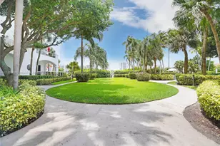 3600 Yacht Club Dr, Aventura, FL 33180 - Photo 40