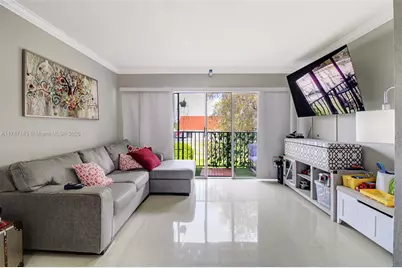 301 NW 109th Ave #201, Miami, FL 33172 - Photo 4