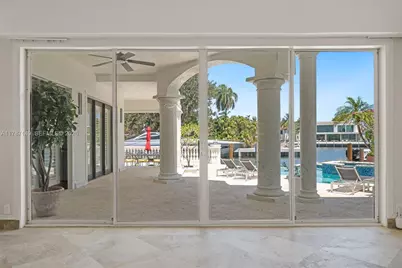 2561 Lucille Dr, Fort Lauderdale, FL 33316 - Photo 18