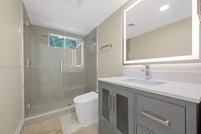 2561 Lucille Dr, Fort Lauderdale, FL 33316 - Photo 44