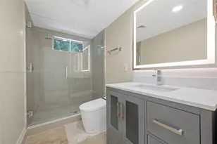 2561 Lucille Dr, Fort Lauderdale, FL 33316 - Photo 44