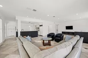 2561 Lucille Dr, Fort Lauderdale, FL 33316 - Photo 22