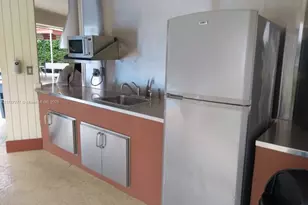 8901 Hollybrook, Hollywood, FL 33025 - Photo 28