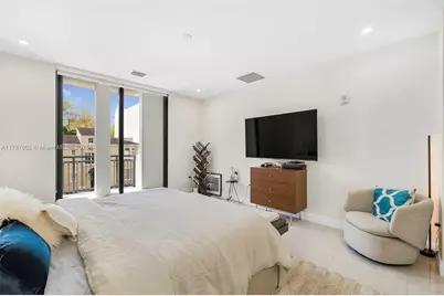 718 Valencia Ave #206, Coral Gables, FL 33134 - Photo 36