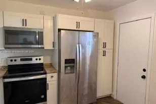 6101 N Falls Cir Dr, Lauderhill, FL 33319 - Photo 10