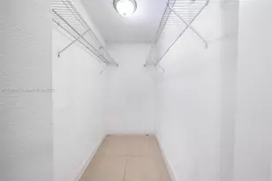 702 SW 79th Ave, North Lauderdale, FL 33068 - Photo 42