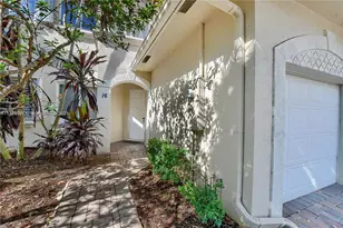 23 Royal Palm Way, Boca Raton, FL 33432 - Photo 2