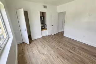 450 NW 84th St, Miami, FL 33150 - Photo 18