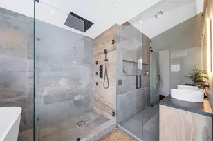 381 Franklin St, Hollywood, FL 33019 - Photo 18