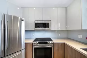 381 Franklin St, Hollywood, FL 33019 - Photo 10