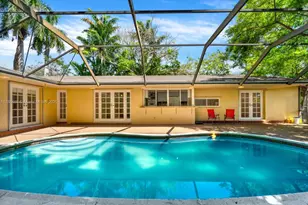 17737 SW 86th Ave, Palmetto Bay, FL 33157 - Photo 2