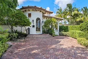 1223 Jackson St, Hollywood, FL 33019 - Photo 2