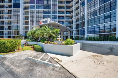 600 Parkview Dr #422(+DEN), Hallandale Beach, FL 33009 - Photo 30
