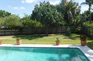 2020 NE 203rd St, Miami, FL 33179 - Photo 6