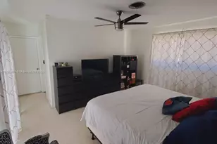 2020 NE 203rd St, Miami, FL 33179 - Photo 24