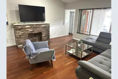 460 NW 88th Ter, El Portal, FL 33150 - Photo 2