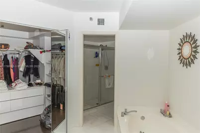 3530 Mystic Pointe Dr #2910, Aventura, FL 33180 - Photo 18