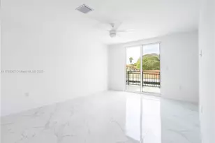 910 SW 24th Rd, Miami, FL 33129 - Photo 18