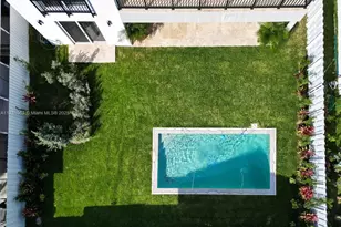 910 SW 24th Rd, Miami, FL 33129 - Photo 38