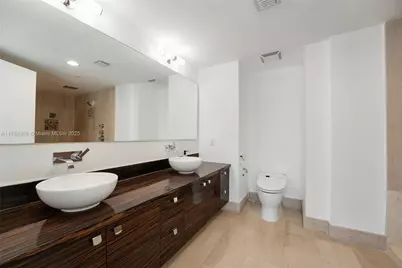 5875 Collins Ave #1006, Miami Beach, FL 33140 - Photo 22