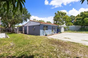 1679 NE 181st St, North Miami Beach, FL 33162 - Photo 8