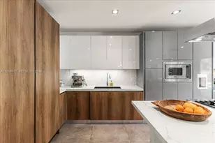 635 Curtiswood Dr, Key Biscayne, FL 33149 - Photo 2