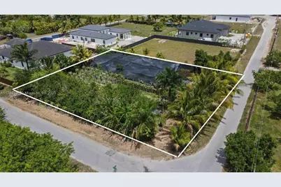 19785 SW 326th St, Homestead, FL 33030 - Photo 2