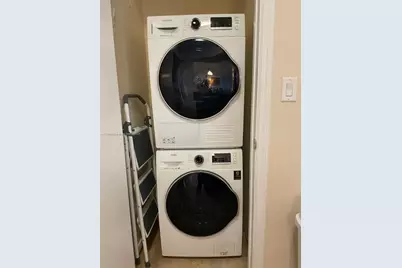 20000 E Country Club Dr #405, Aventura, FL 33180 - Photo 10