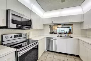 10217 NW 24th Pl, Sunrise, FL 33322 - Photo 6