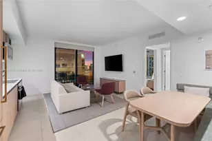 159 NE 6th St, Miami, FL 33132 - Photo 18