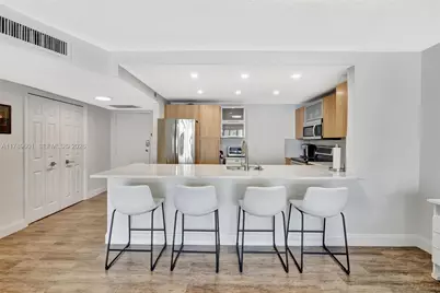 800 SE 20th Ave #303, Deerfield Beach, FL 33441 - Photo 14