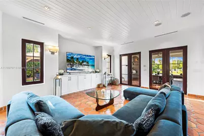 1201 NE 83rd St, Miami, FL 33138 - Photo 12