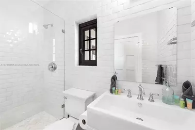 1201 NE 83rd St, Miami, FL 33138 - Photo 48