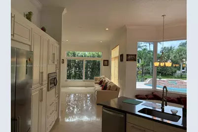 320 Windmill Palm Ave, Plantation, FL 33324 - Photo 16