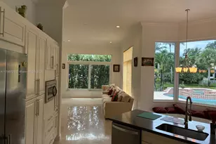 320 Windmill Palm Ave, Plantation, FL 33324 - Photo 16