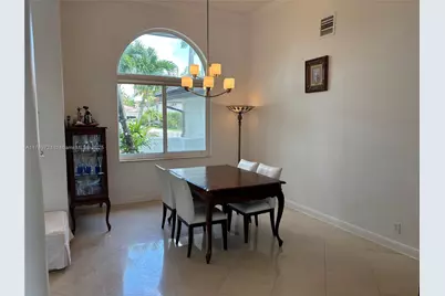 320 Windmill Palm Ave, Plantation, FL 33324 - Photo 18