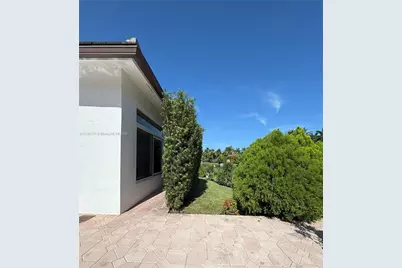 320 Windmill Palm Ave, Plantation, FL 33324 - Photo 32