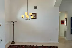 320 Windmill Palm Ave, Plantation, FL 33324 - Photo 8