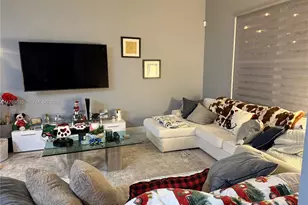 12463 NW 17th Ct, Pembroke Pines, FL 33028 - Photo 6