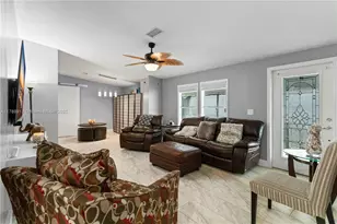 740 NW 219th Ave, Pembroke Pines, FL 33029 - Photo 8