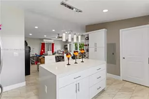 740 NW 219th Ave, Pembroke Pines, FL 33029 - Photo 12