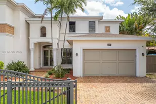 260 NE Wavecrest Ct, Boca Raton, FL 33432 - Photo 4