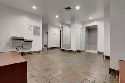 10 SW South River Dr #1603, Miami, FL 33130 - Photo 16