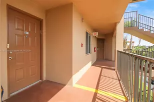 1400 SW 137th Ave, Pembroke Pines, FL 33027 - Photo 2
