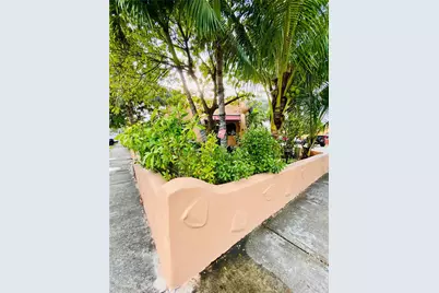 200 Azure Way, Miami Springs, FL 33166 - Photo 20