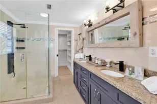 2 S Hibiscus Dr, Miami Beach, FL 33139 - Photo 20