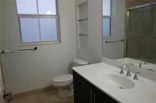 10564 NW 70th Ln, Doral, FL 33178 - Photo 18