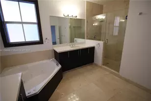 10564 NW 70th Ln, Doral, FL 33178 - Photo 14