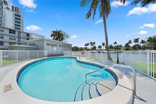 1610 NW N River Dr, Miami, FL 33125 - Photo 16